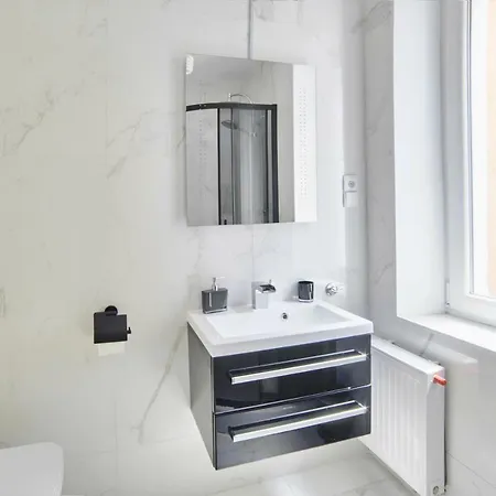 Lelewela 8 Apartment *