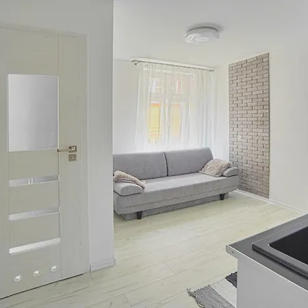 Apartment Lelewela 8 *